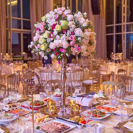 Jw Marriott Absheron Baku Hotel Exterior foto A wedding reception