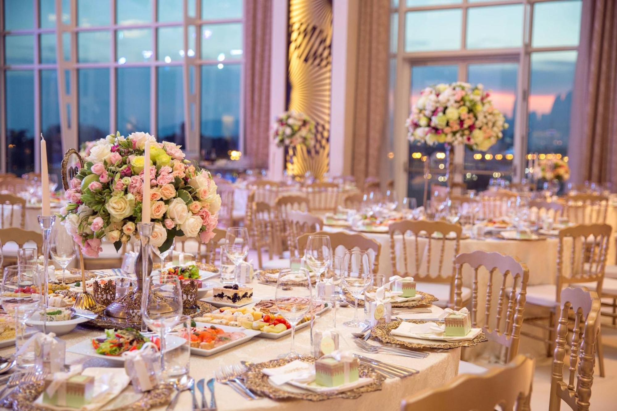 Jw Marriott Absheron Baku Hotel Exterior foto A wedding reception